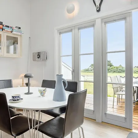 Stunning In With Kitchen